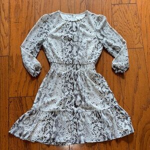 Lovely, feminine, perfect, flowy, J.Crew, sz. M dress- perfection!